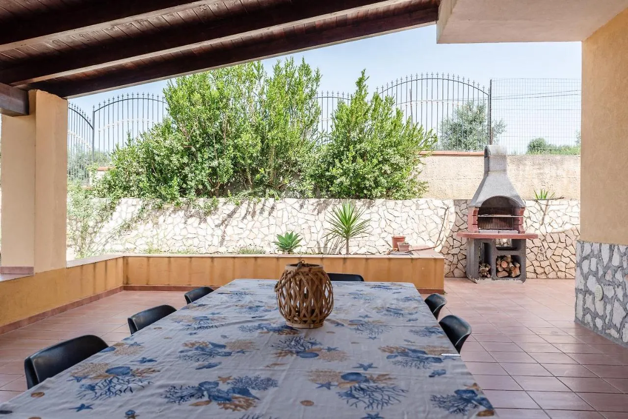 Villa Tre 'S' Montallegro