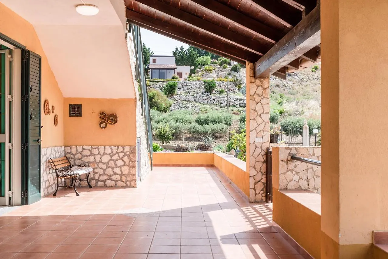Villa Tre 'S' Montallegro